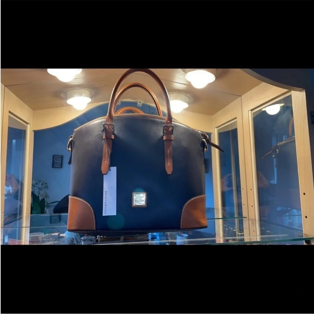 Dooney Bourke Dooney & Bourke Wexford Leather Large Domed Satchel authentic